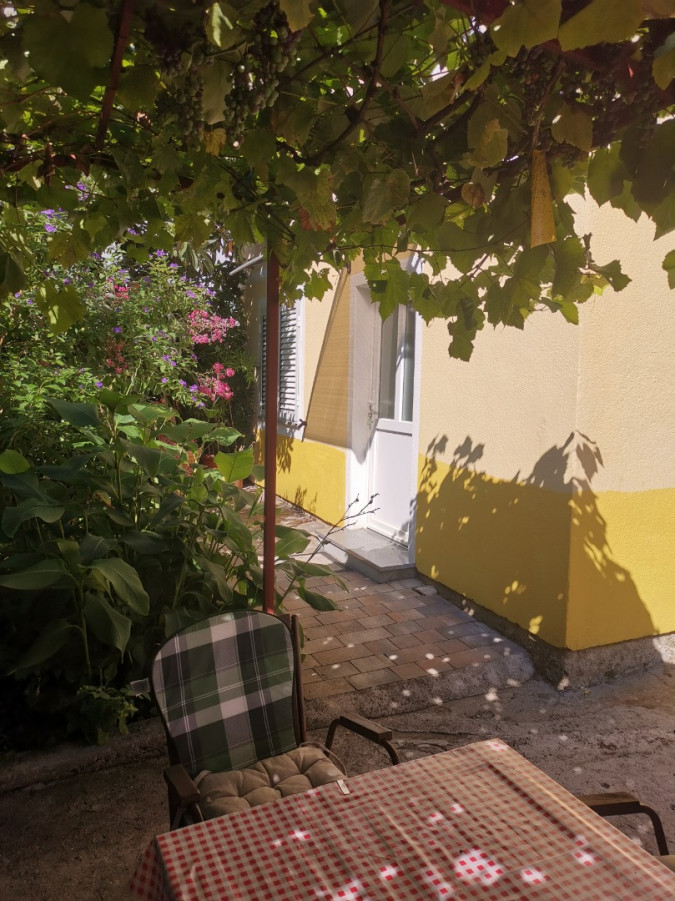 Apartment 4, Apartmani Ruža