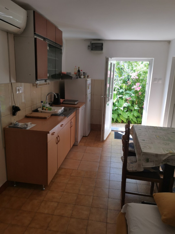 Apartment 4, Apartmani Ruža