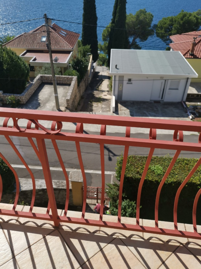 Apartment 3, Apartmani Ruža