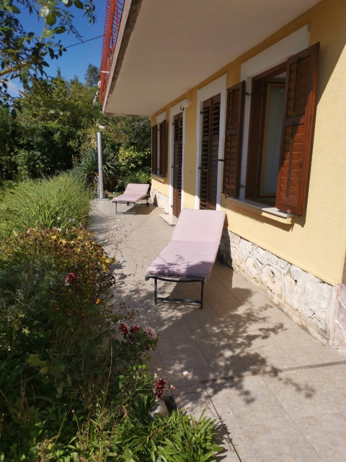 Apartment 1, Apartmani Ruža