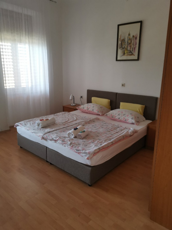 Apartment 2, Apartmani Ruža