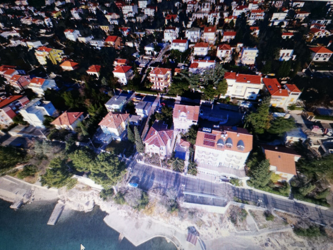 Apartment 1, Apartmani Ruža