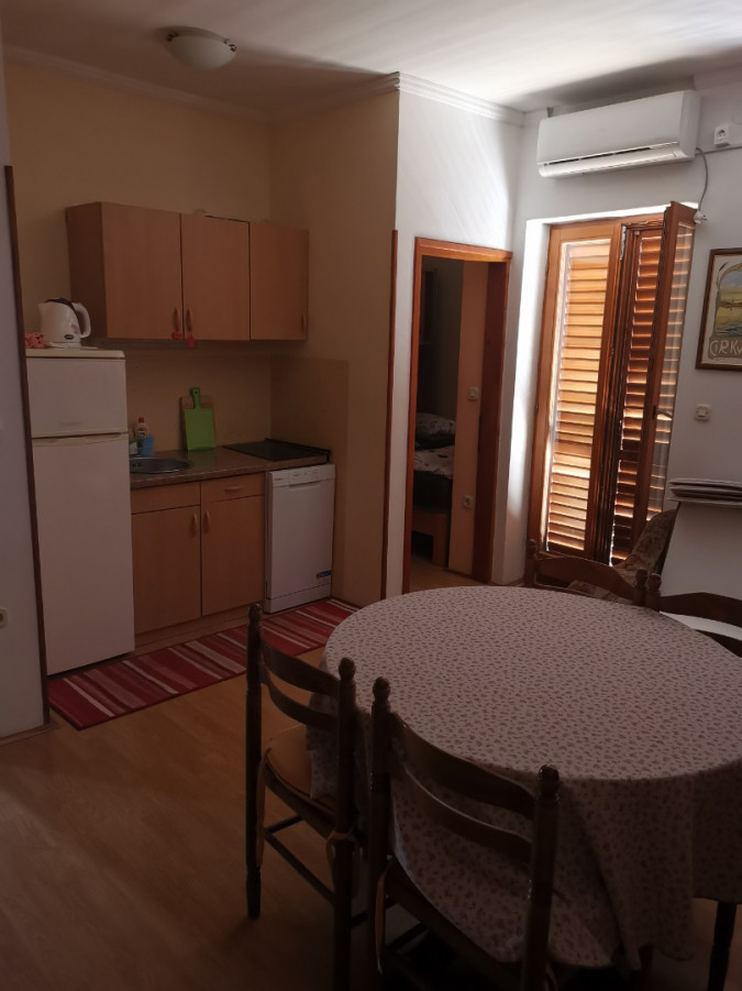 Apartment 3, Apartmani Ruža